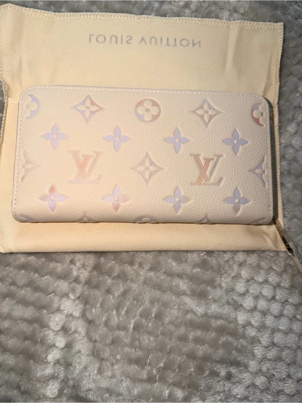 Louis Vuitton Dream Beige Monogram Embossed Zip Wallet - Picture 3 of 9